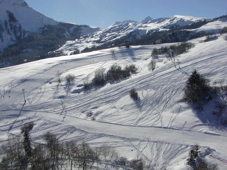 Studio Cabine Pegase 18 08 Etage Eleve Balcon Sud Vue Pistes Villarembert Apartment