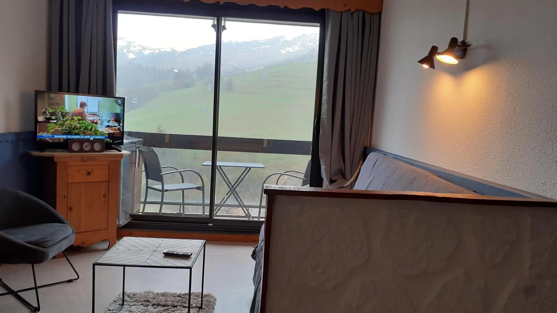 Studio Cabine Pegase 18 08 Etage Eleve Balcon Sud Vue Pistes Villarembert Apartment